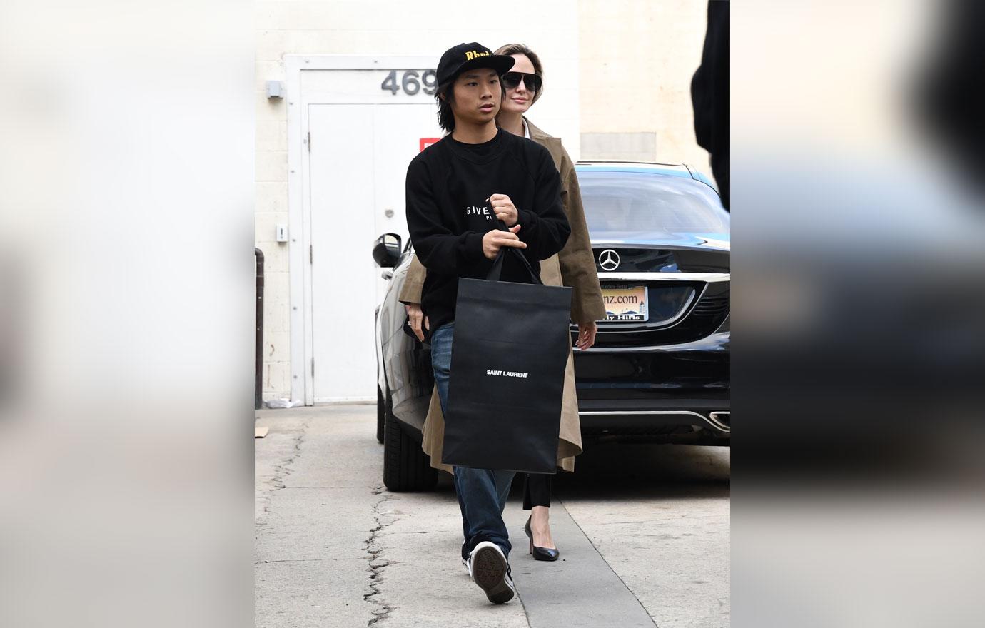 //angelina jolie pax shop after brad returns to jennifer anistons side