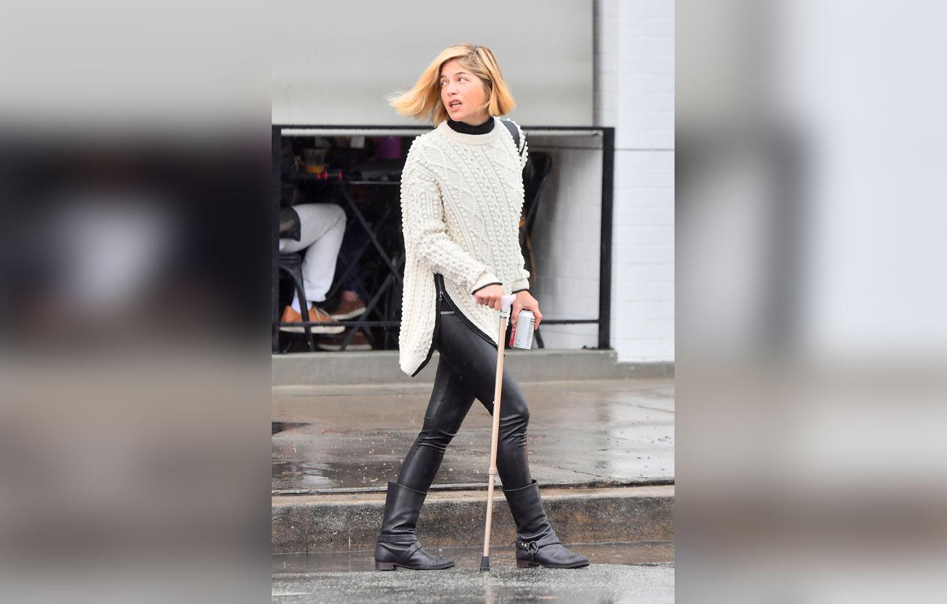 Selma Blair Relies On Cane As Concerns Over Multiple Sclerosis Grow