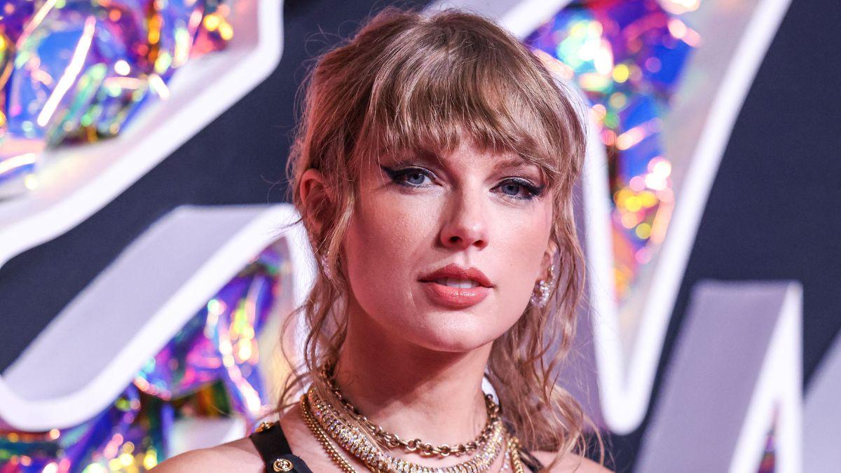 Image of Texts revealed Swift noticed a shift in her relationship with Lively while the actress faced an ongoing legal battle with Justin Baldoni.