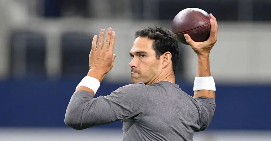 former nfl star mark sanchez stabbed late night brawl hospital