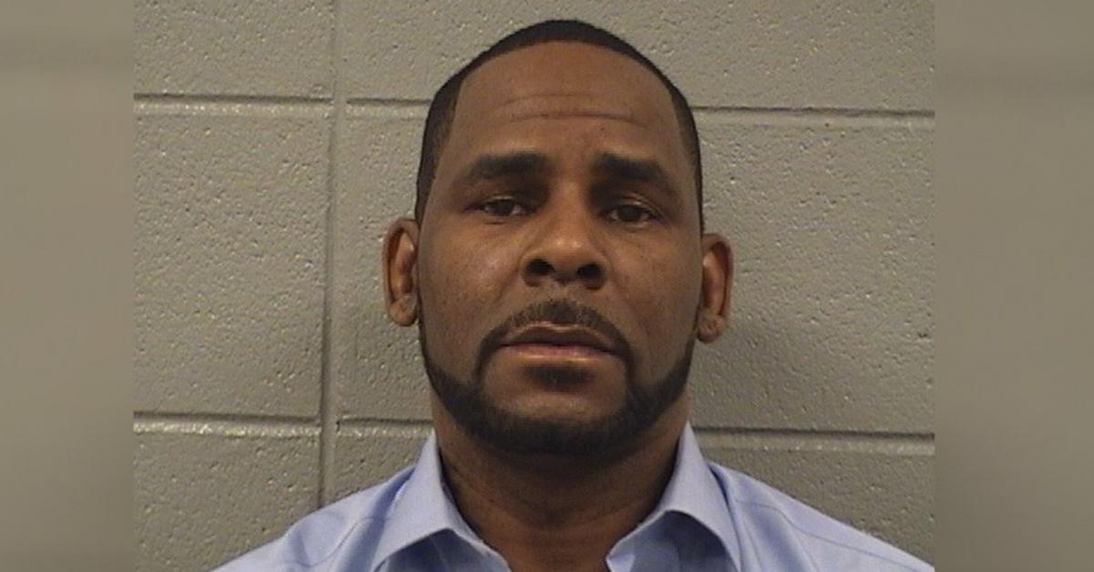 Incarcerated R. Kelly Forced To Eat Chicken On Thanksgiving