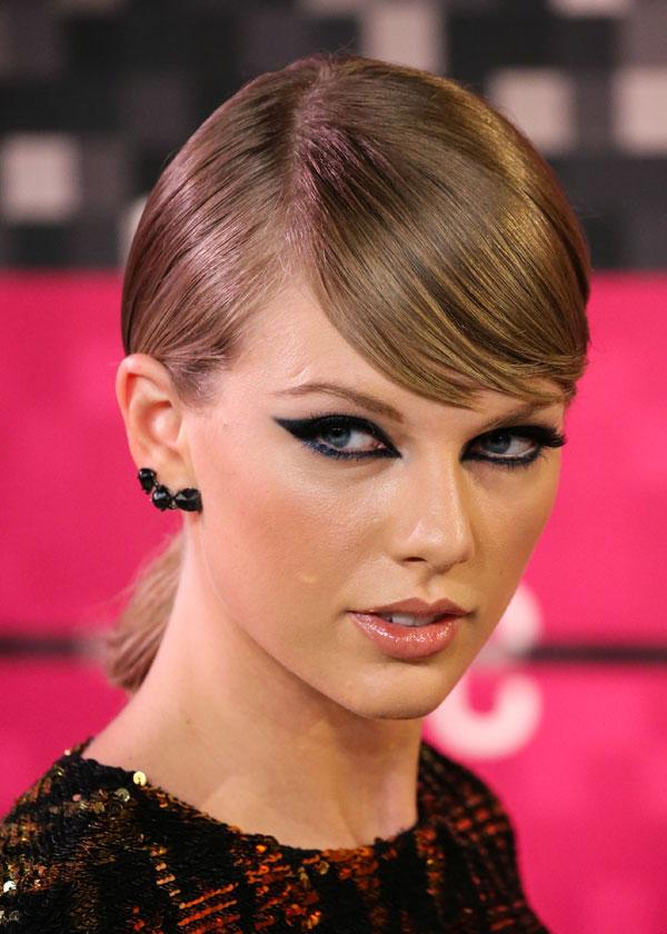 Taylor Swift Slams Miley Cyrus After Party