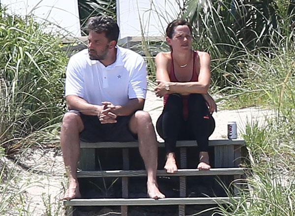 Ben Affleck Post-Divorce Announcement Vacation Photos With Jennifer Garner In Bahamas