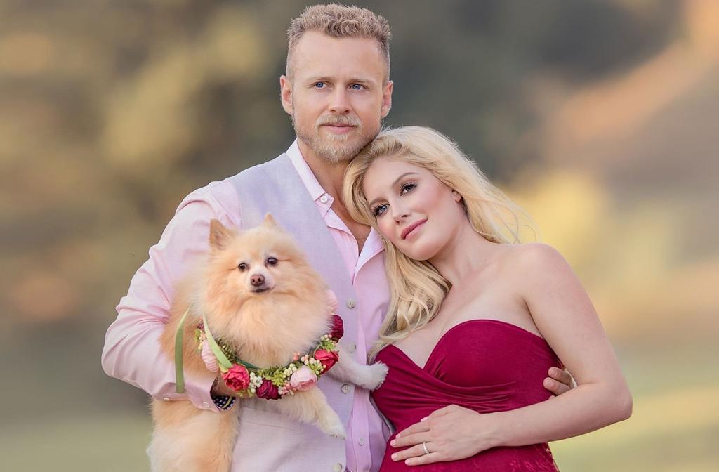 Heidi Montag & Spencer Pratt Show Baby Bump In Family Photo Shoot
