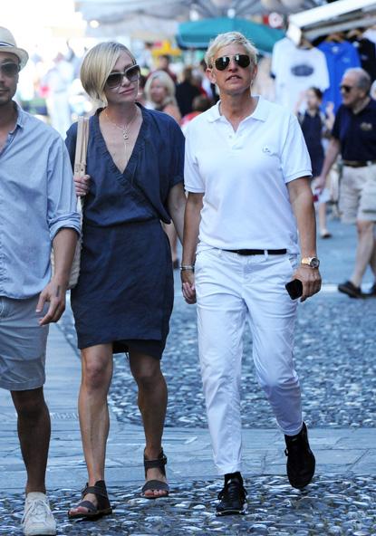 //ellen degeneres portia de rossi hold hands portofino