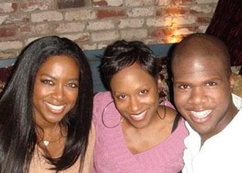 //kenya moore twitter