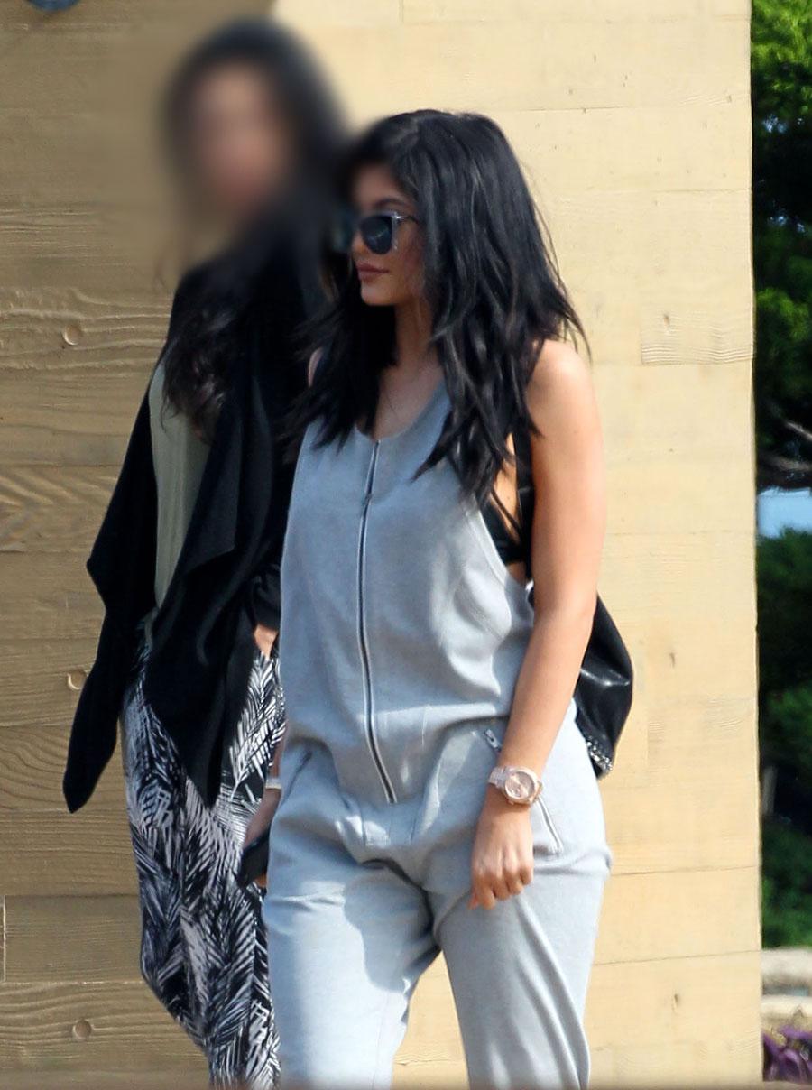 Kendall Kylie Jenner Snapchat Visit Bruce Jenner