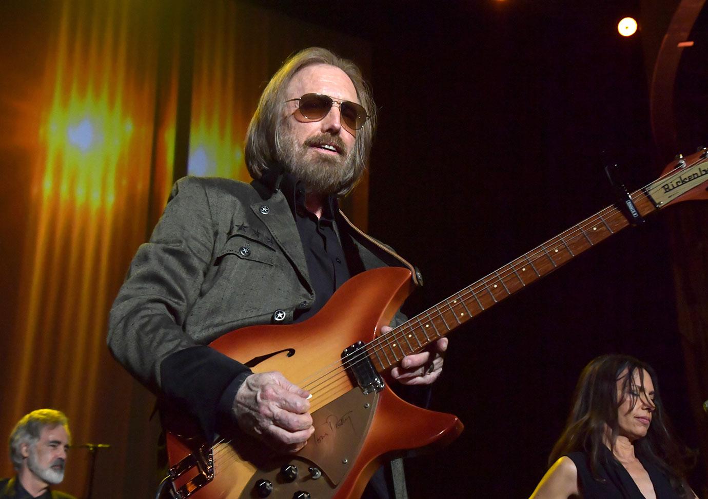 Tom Petty – His Secret Life Of Heroin, Hitting, And Hardship