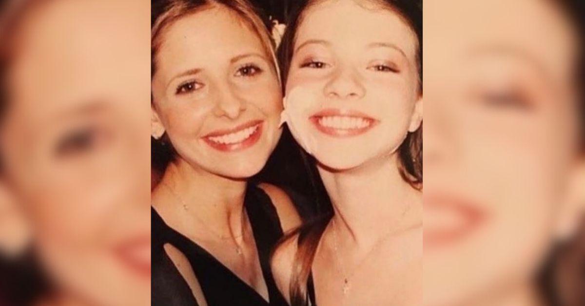 Photo of Sarah Michelle Gellar and Michelle Trachtenberg