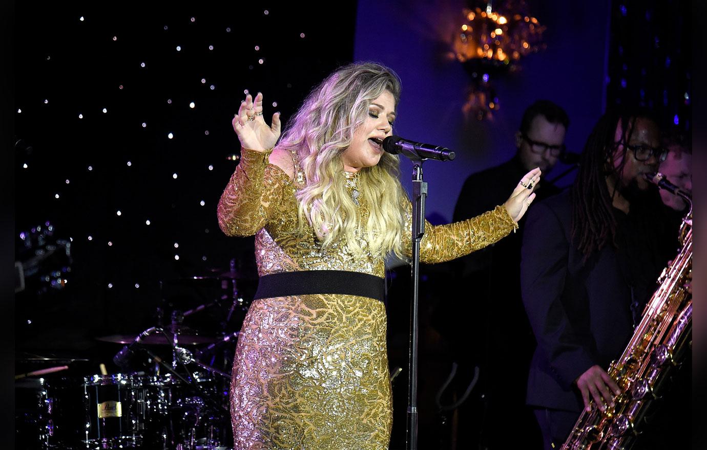 Kelly Clarkson Loses Weight Before And After Pics