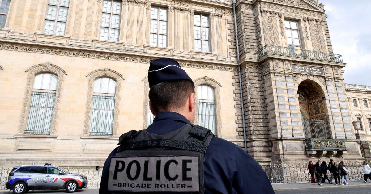 Photo of the Louvre
