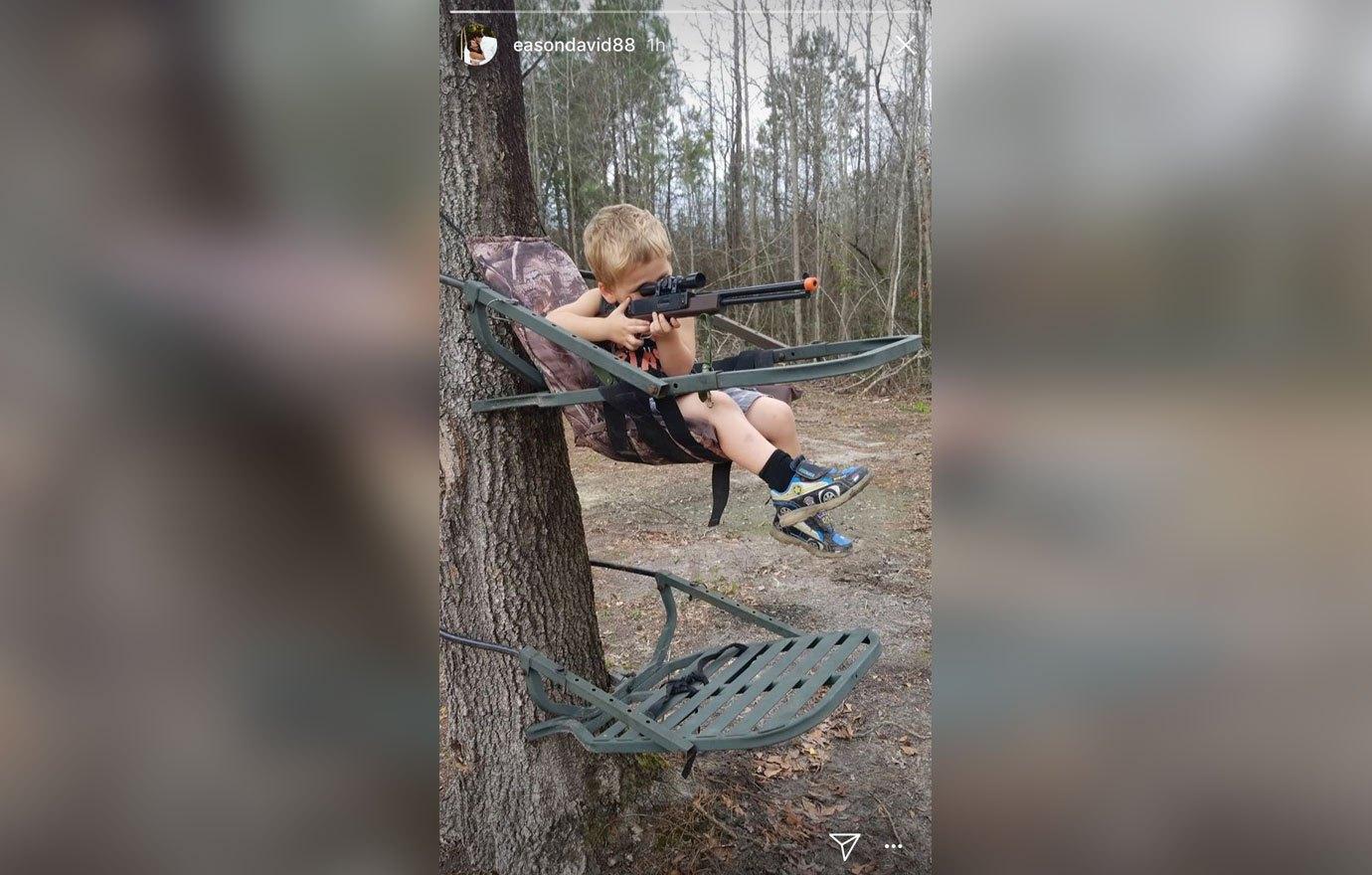 Jenelle Evans Gun Scandal 'Teen Mom' Continues to Post Controversial