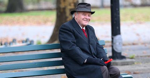 anthony hopkins plans live