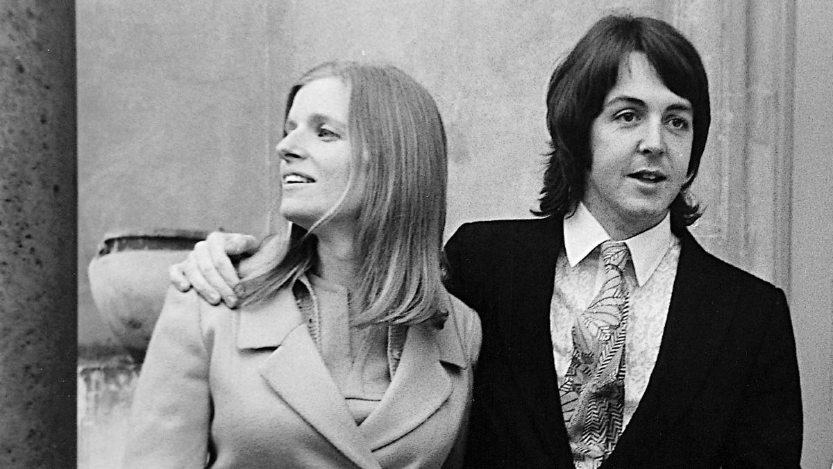 Photo of Paul and Linda McCartney