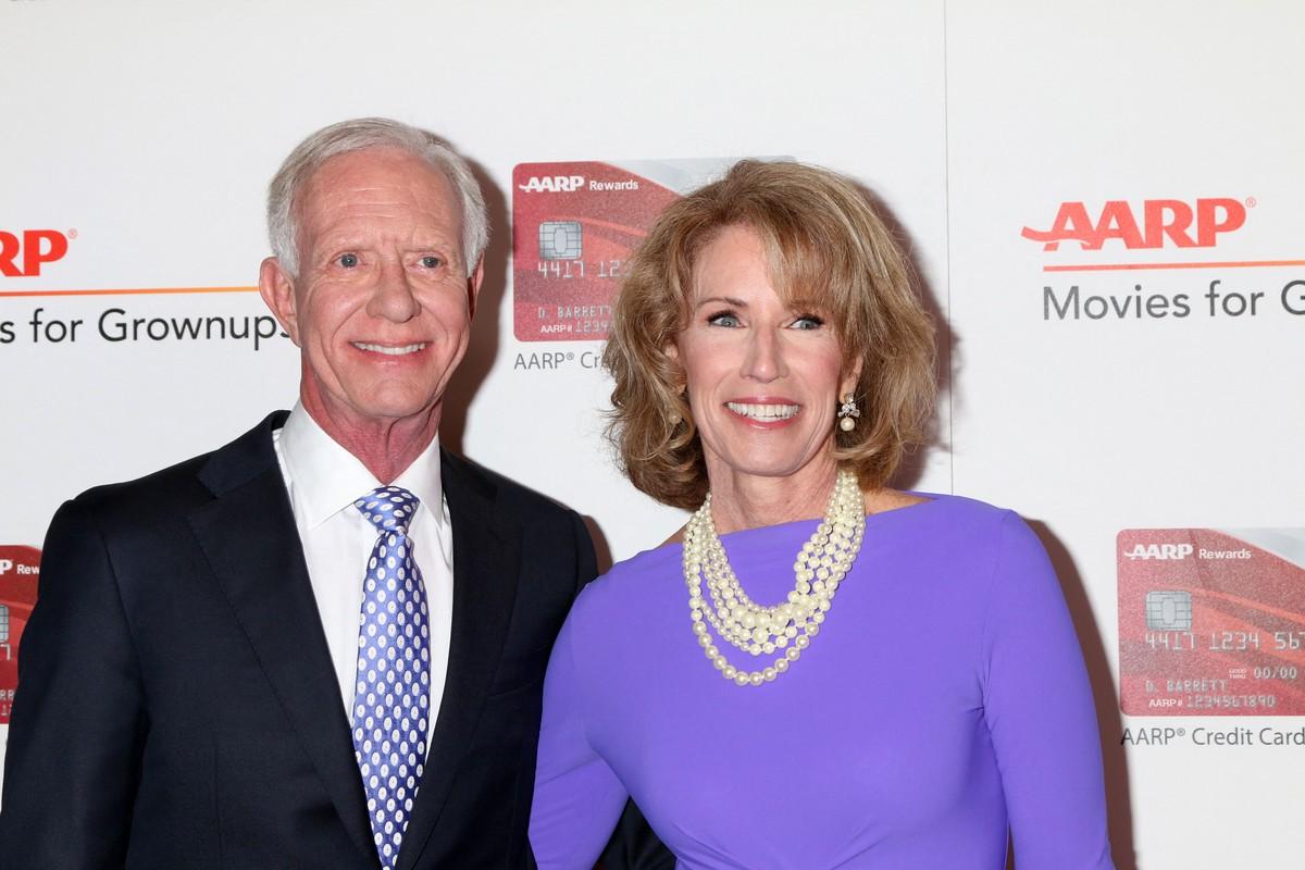 Lorrie Sullenberger encouraged open discussions about Alzheimer's disease following her husband's diagnosis.