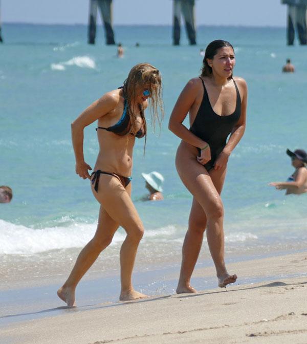 Fergie Bikini Body With Josh Duhamel Palm Beach Florida