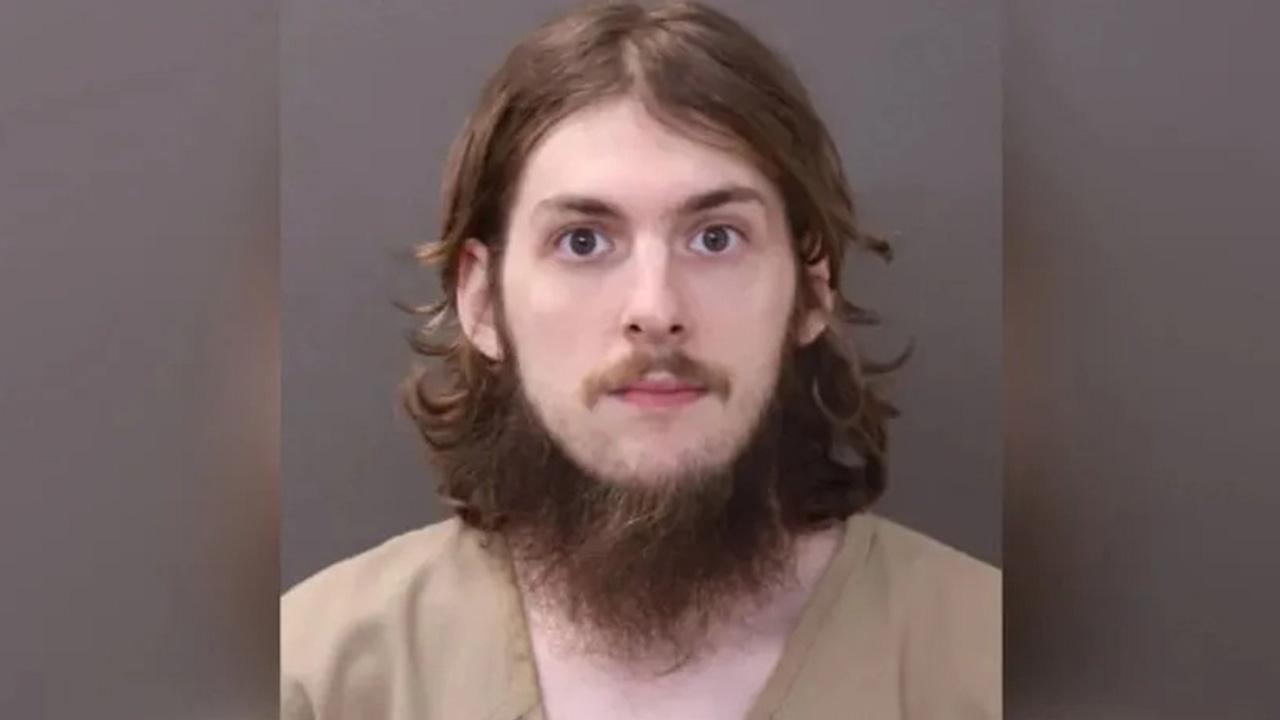 Alex Justin Miller sent an email threatening the Republican politicians.