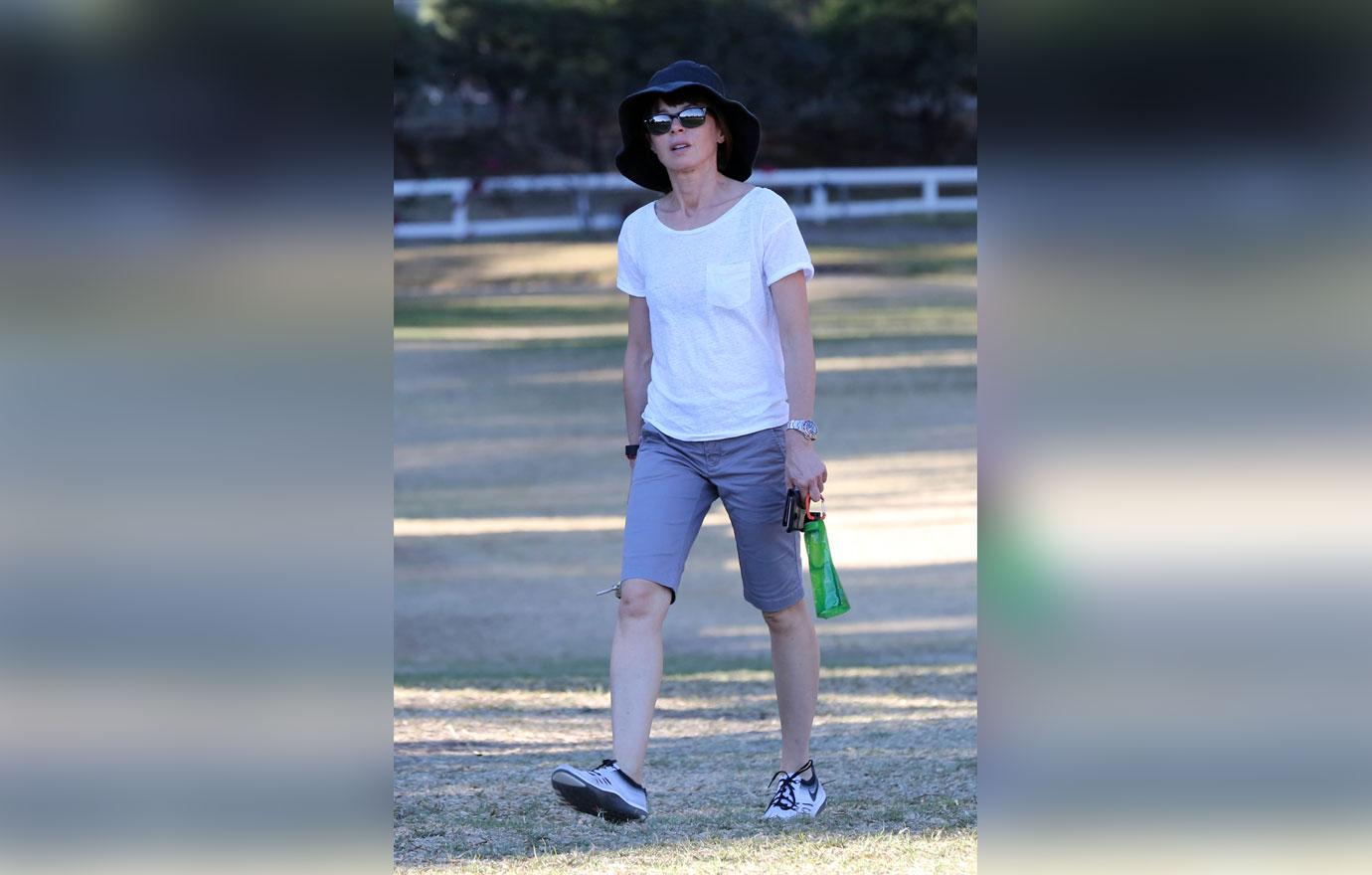 Ewan McGregor Wife Not Wearing Wedding Ring