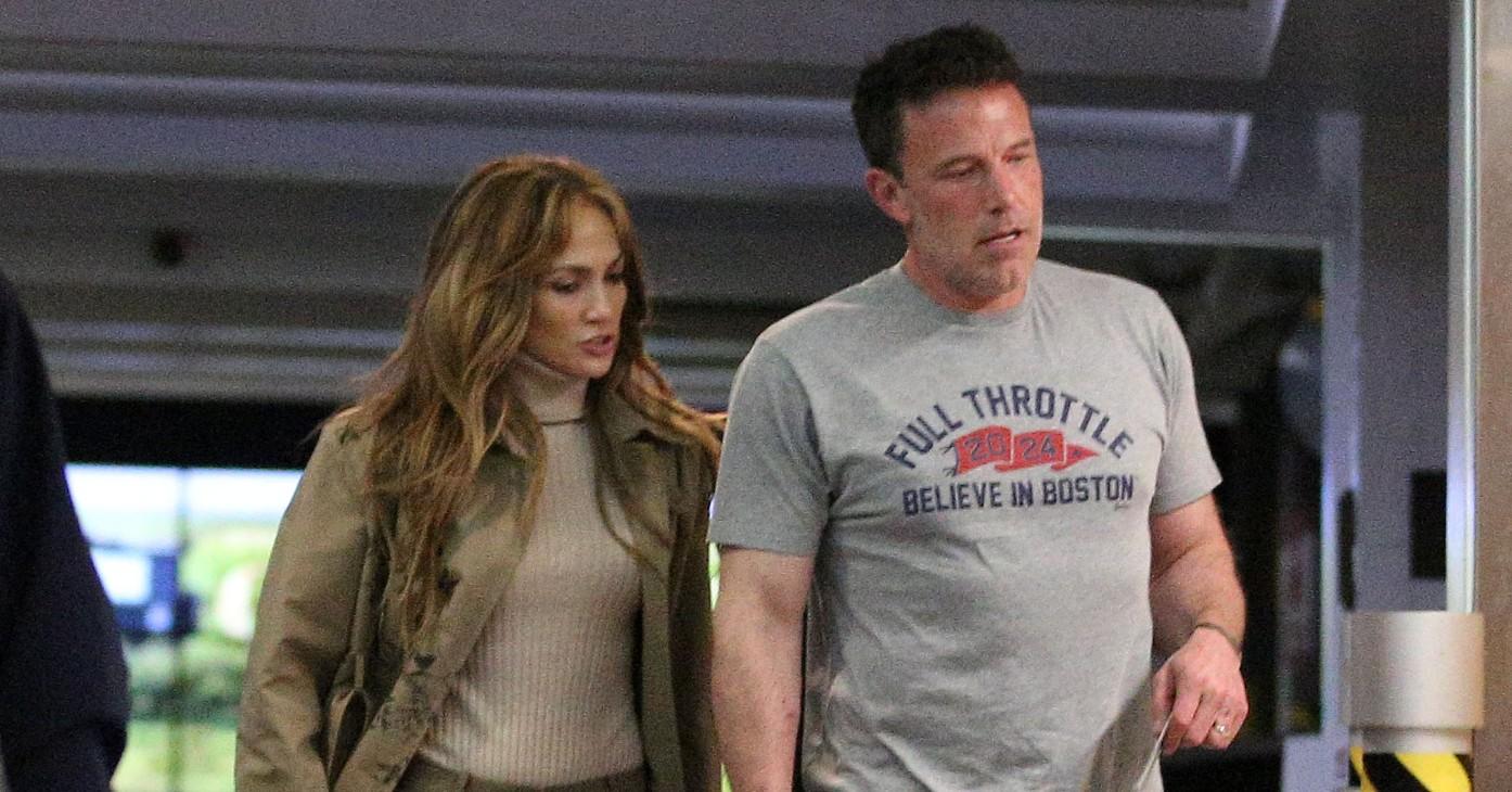 ben affleck reunites jennifer garner japan jennifer lopez drama