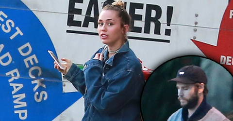 //miley cyrus liam hemsworth back together moving in