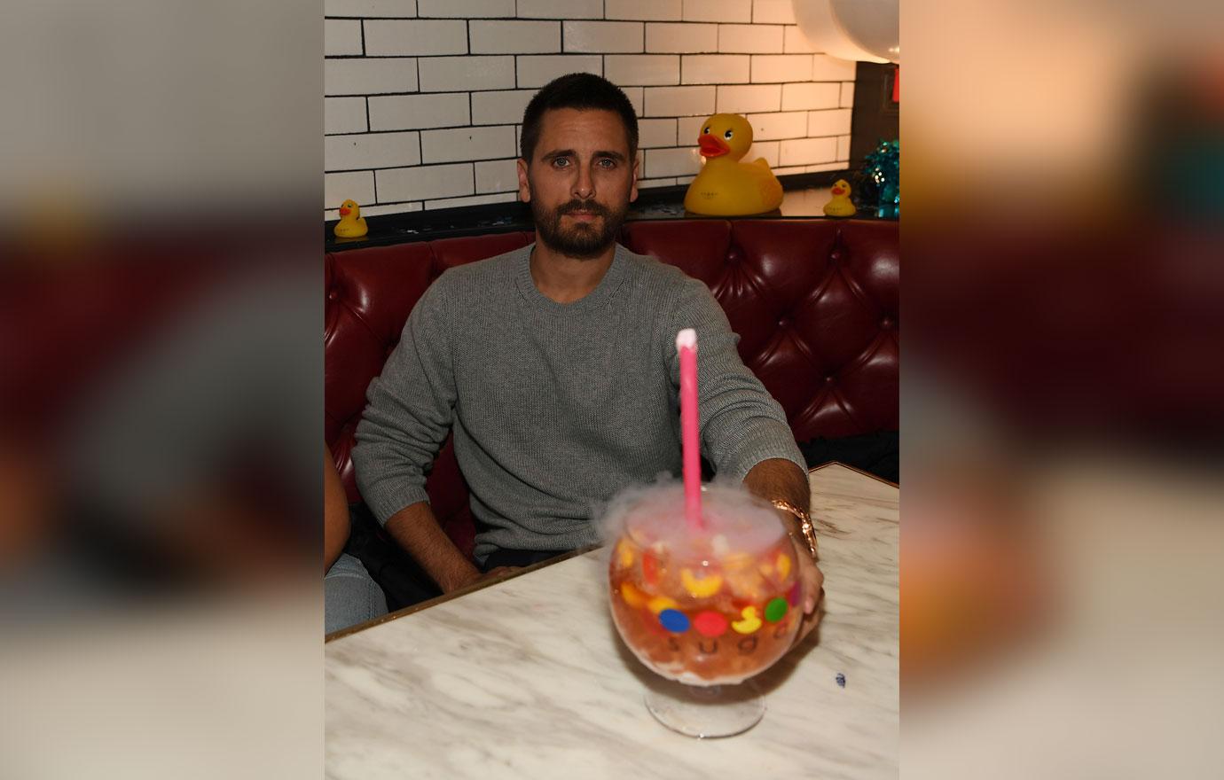 Scott Disick And Sofia Richie Have Dinner In Las Vegas Sugar Factory