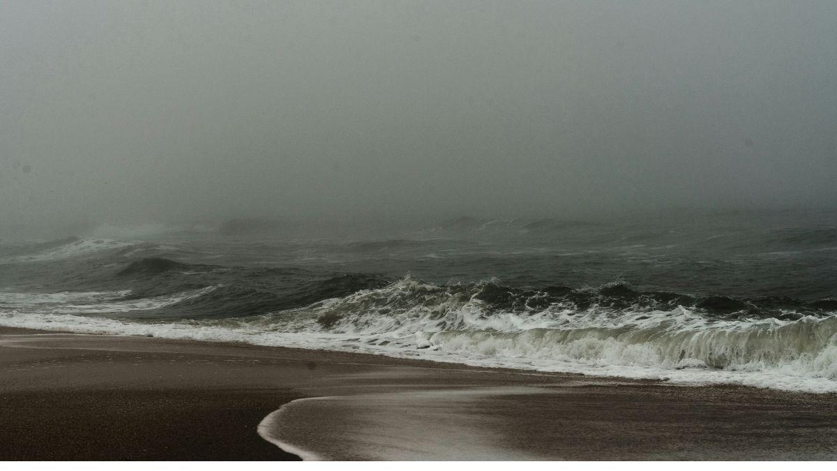 image of Officials are warning beachgoers to stay out of the water and seek immediate shelter if lightning is nearby.