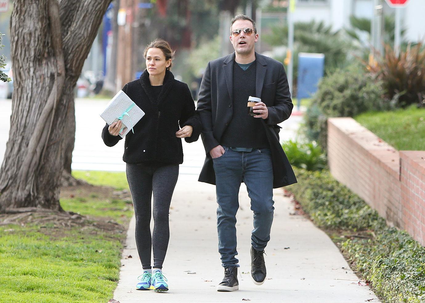 Ben Affleck and Jen Garner Hanging Out