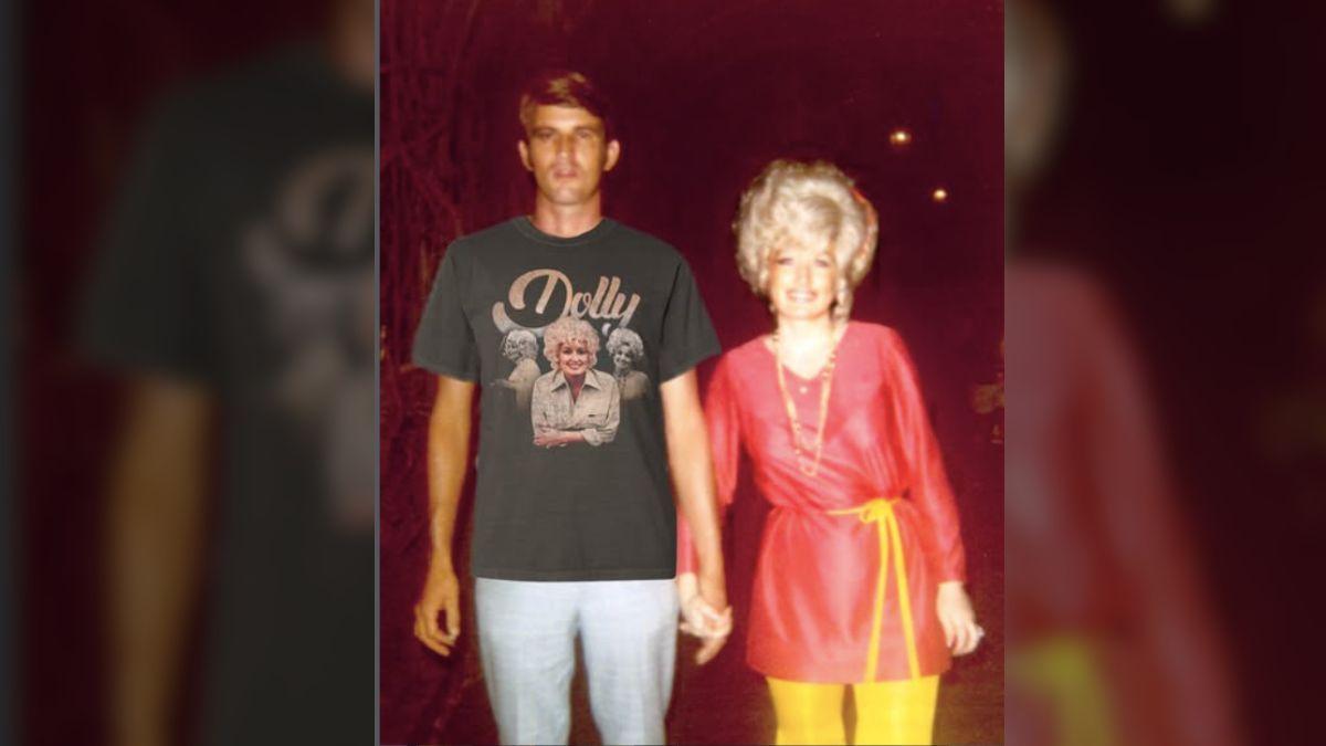 Parton recalled meeting Dean at a Nashville laundromat at age 18 before they married in 1966.