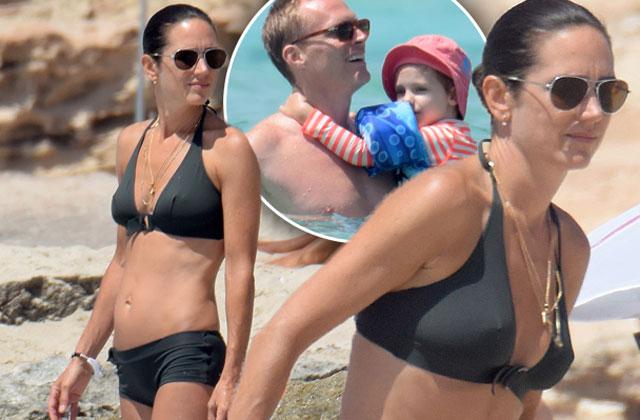 //Jennifer Connelly Bikini Paul Bettany Shirtless Vacation pp