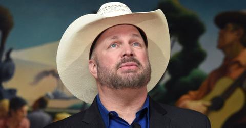 Photo of Garth Brooks
