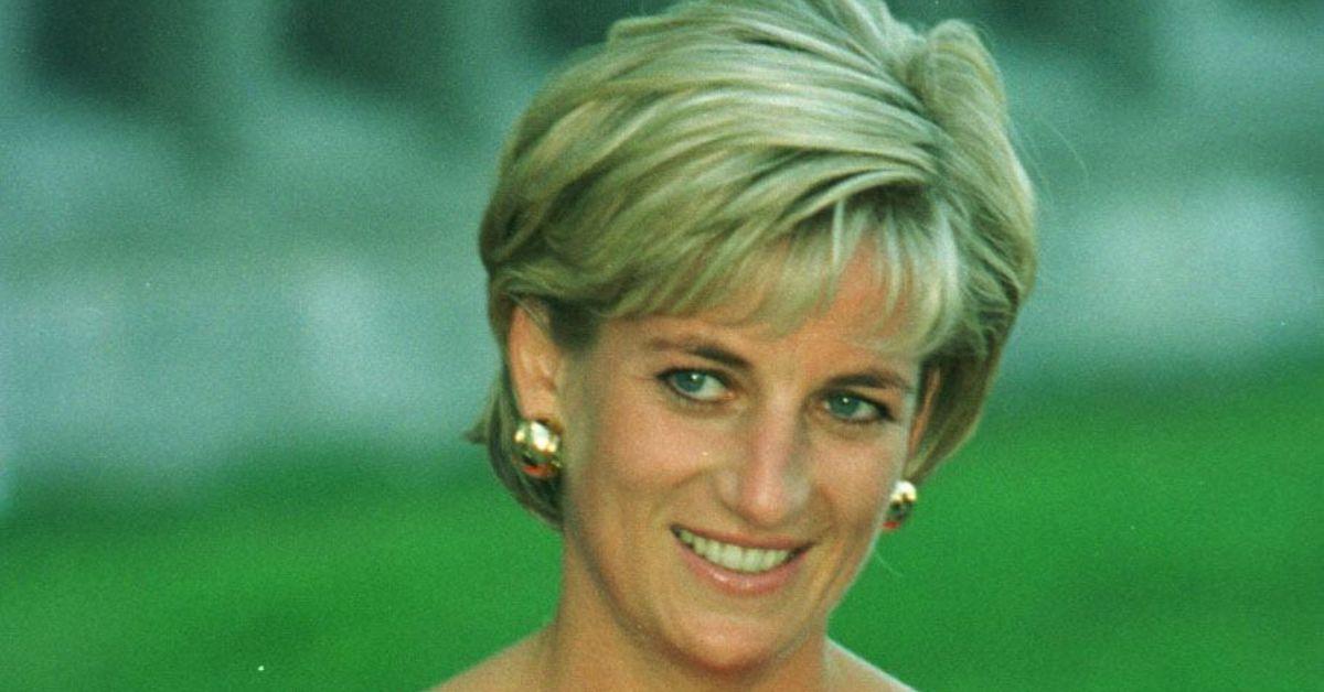 sussexes ignite royal war new hire biggest insult palace