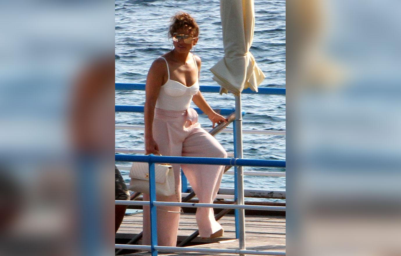 Jennifer Lopez And Alex Rodriguez Take Italian Vacation