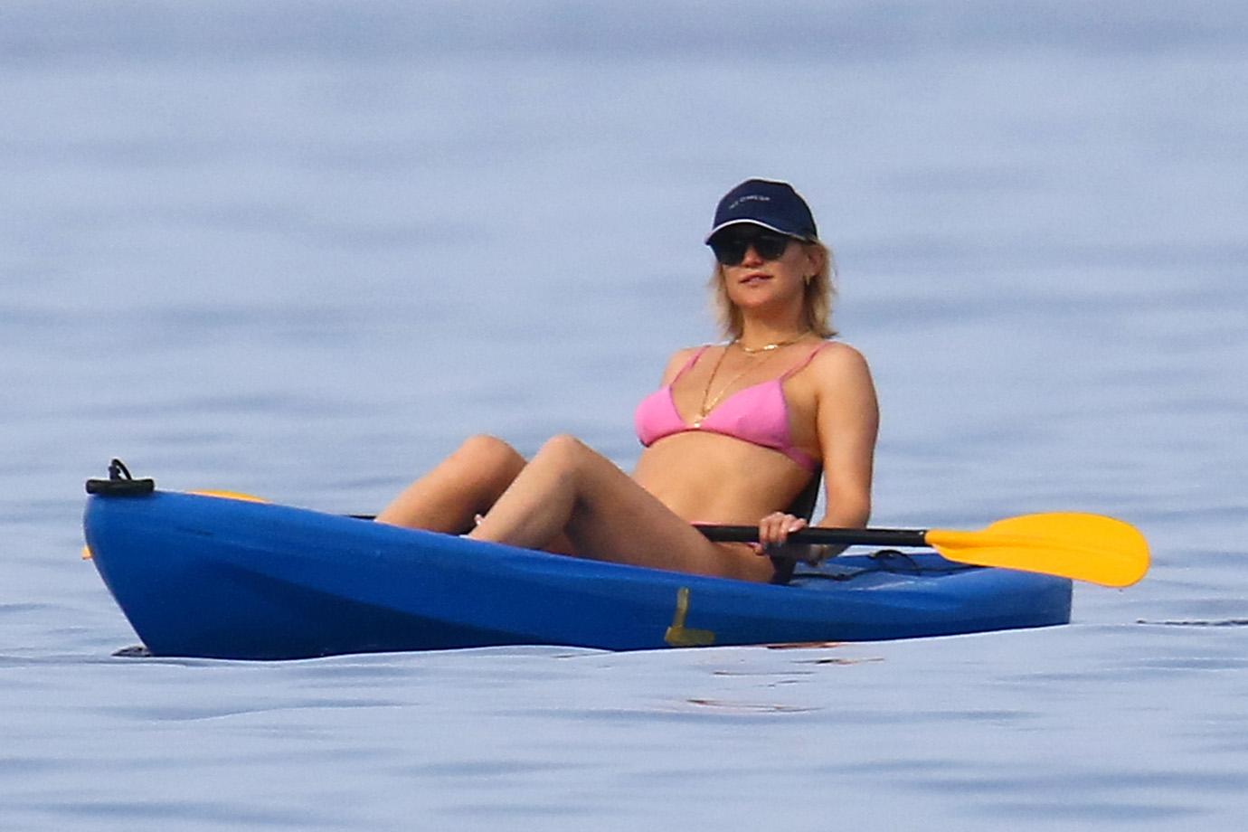 Bikini-clad Kate Hudson in Kayak