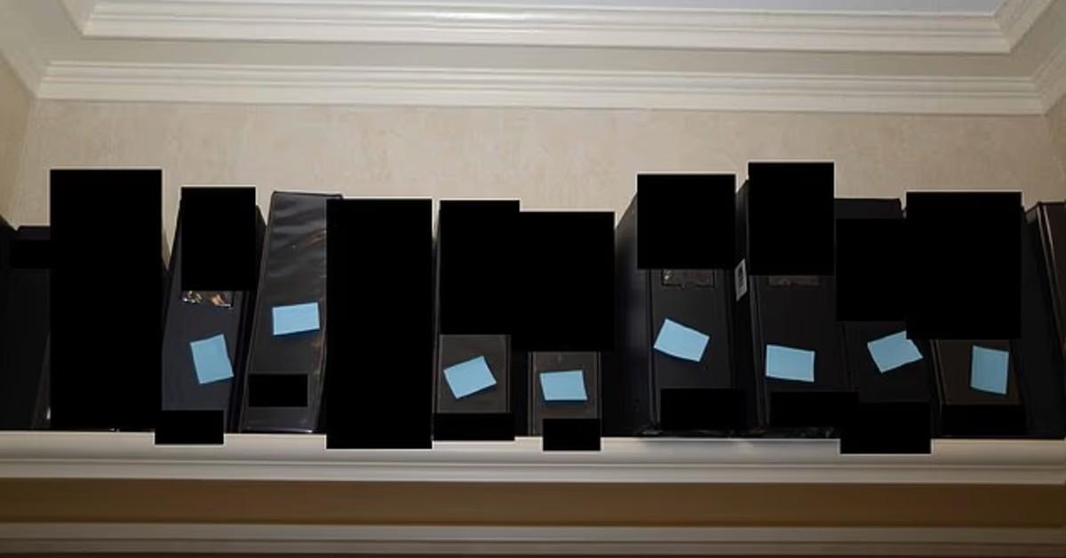 Photo of Jeffrey Epstein house raid