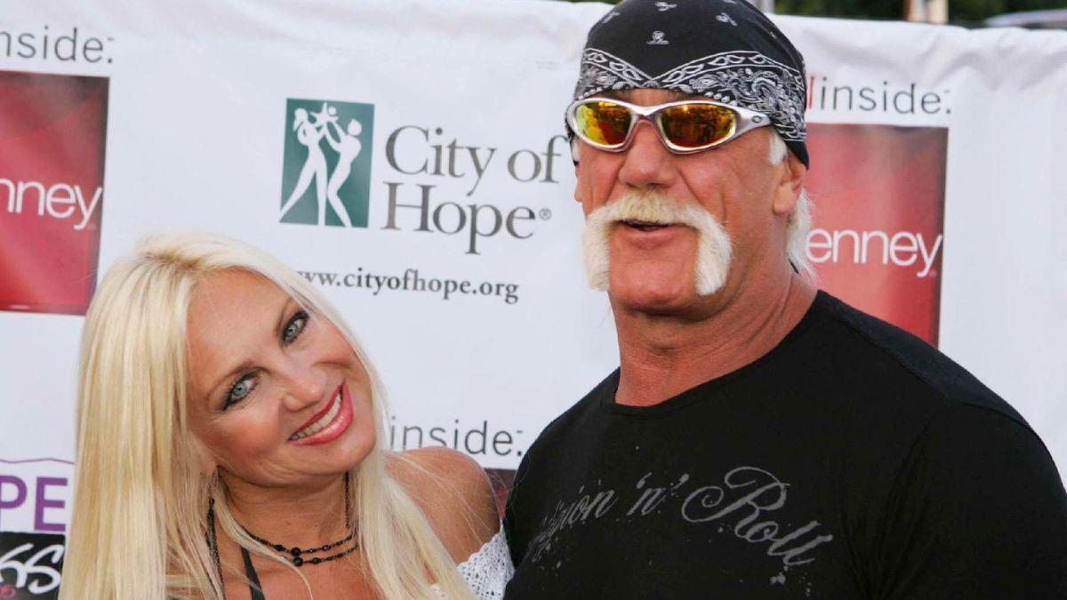 Photo of Hulk and Linda Hogan