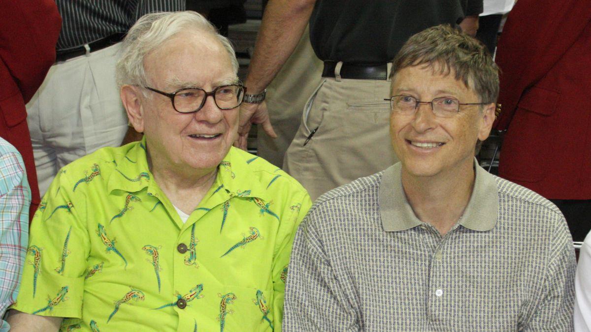 Photo of Warren Buffett and Bill Gates