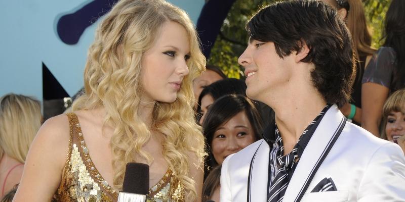 Taylor Swift with Joe Jonas