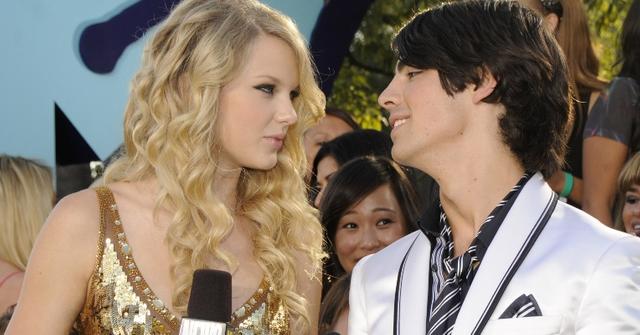 Taylor Swift with Joe Jonas