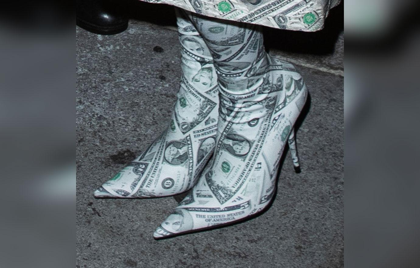 Kim Kardashian Money Outfit