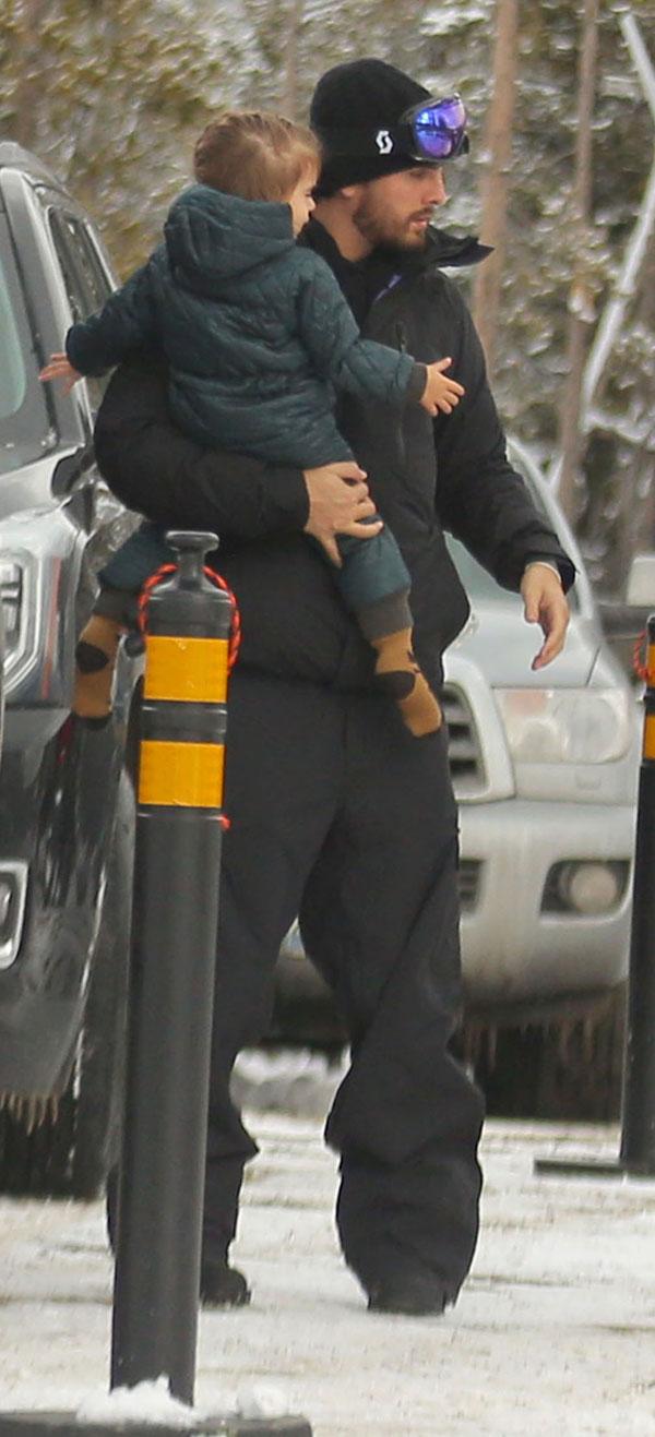 Kourtney Kardashian Scott Disick Ski