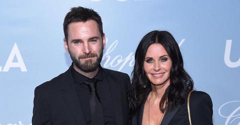 image of Johnny McDaid and Courteney Cox