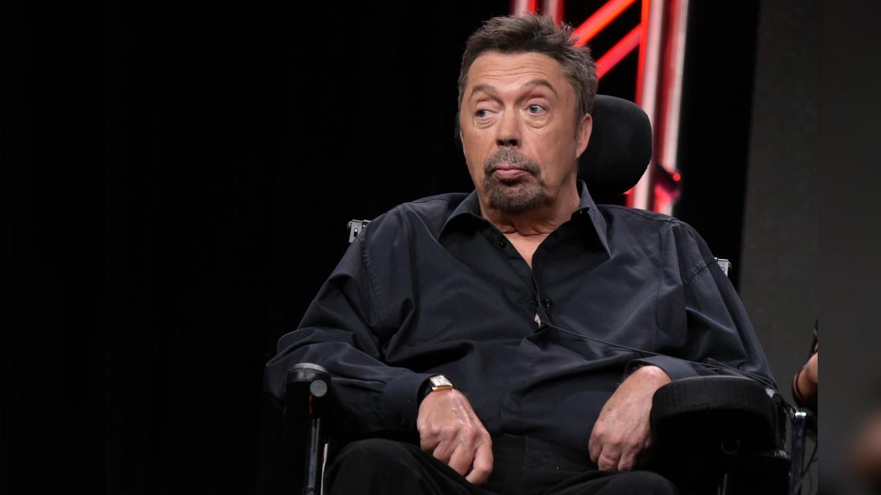 Tim Curry has died.