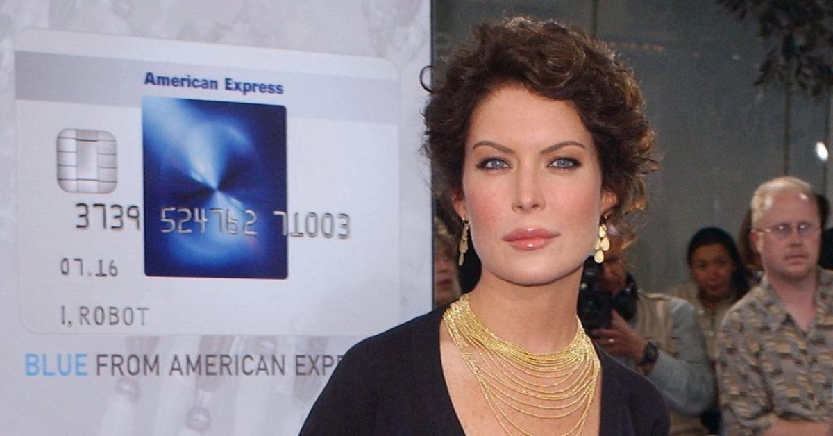 Lara Flynn Boyle Looks Shockingly Different As 'Twin Peaks' Star Makes ...