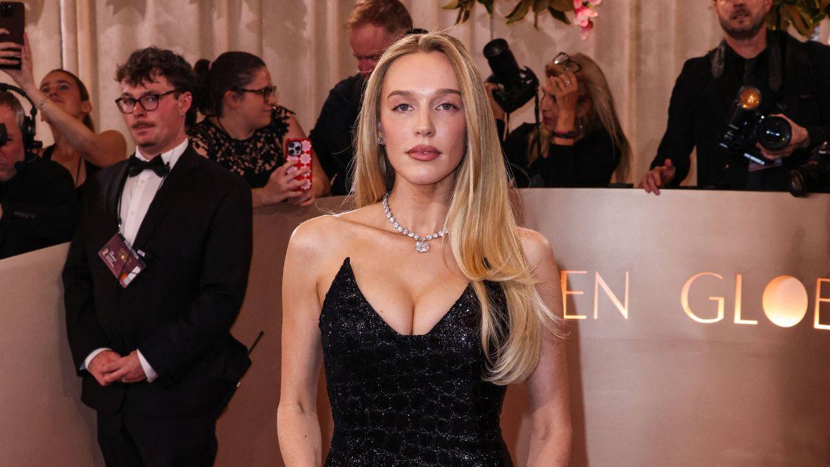 A source claimed Alex Cooper expected everything to 'revolve around' her.