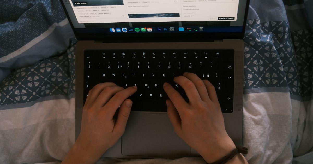 Investigators said DeviantArt images and internet searches tied to Crooks referenced past mass violence.