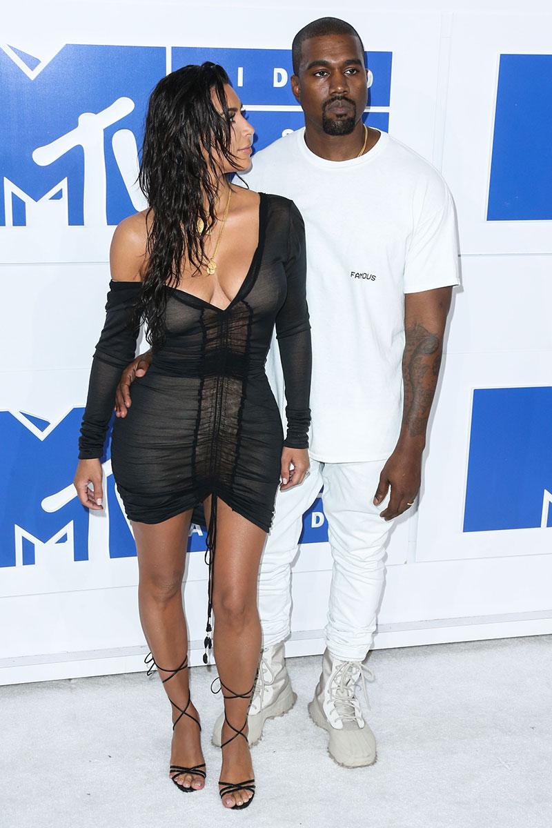 kim kardashian kanye west mtv vmas picked outfit controlling