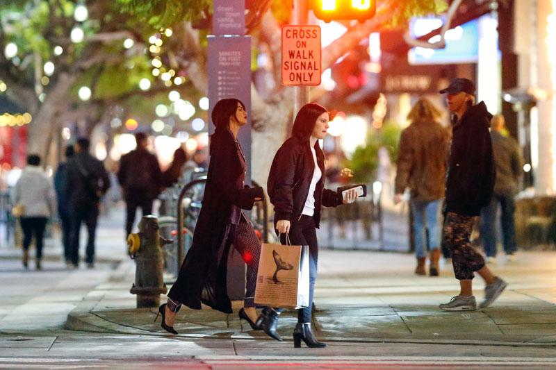 //selena gomez rehab pajamas shopping santa monica pics