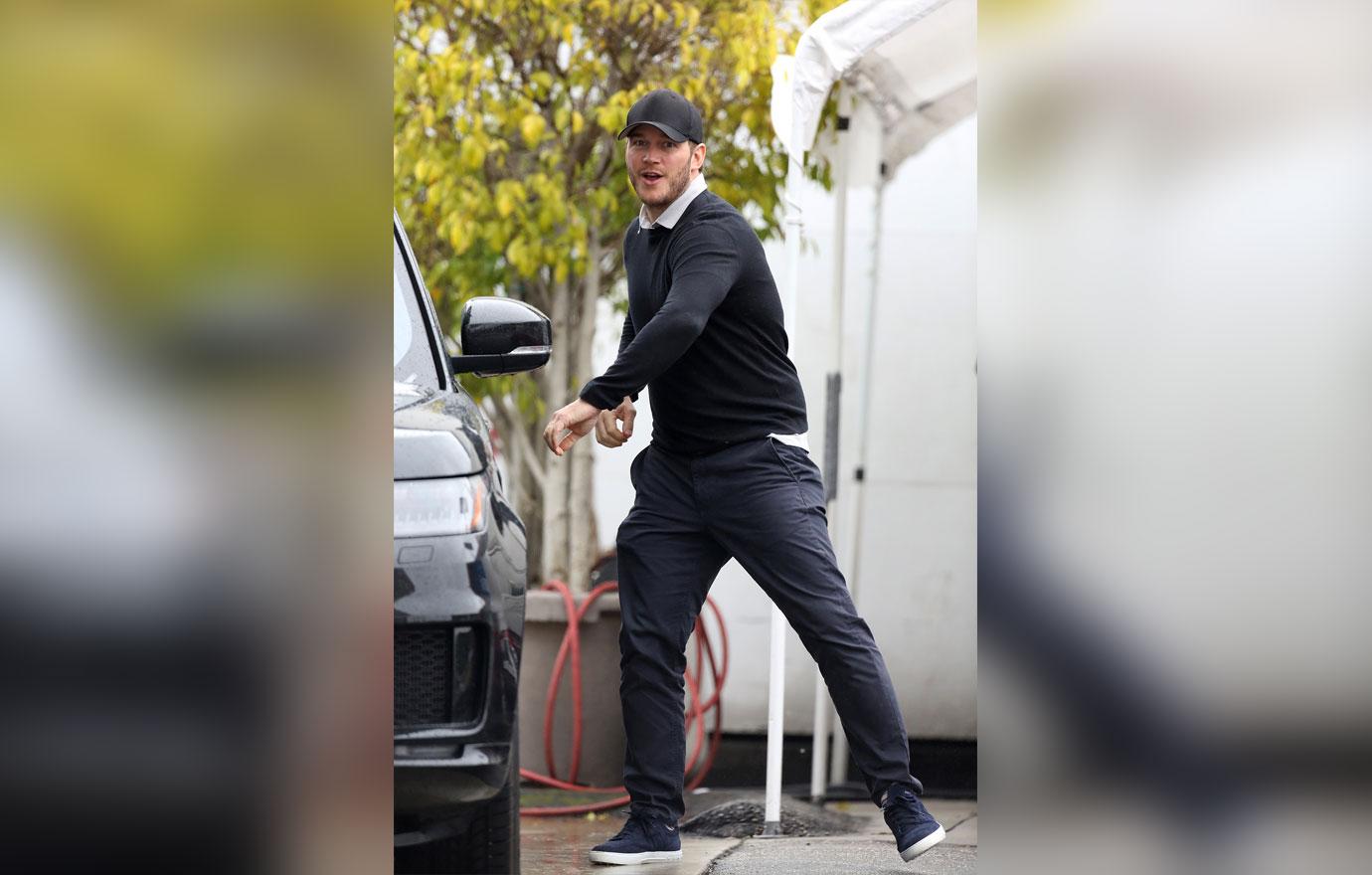 //chris pratt takes son to church after ellen page controversy