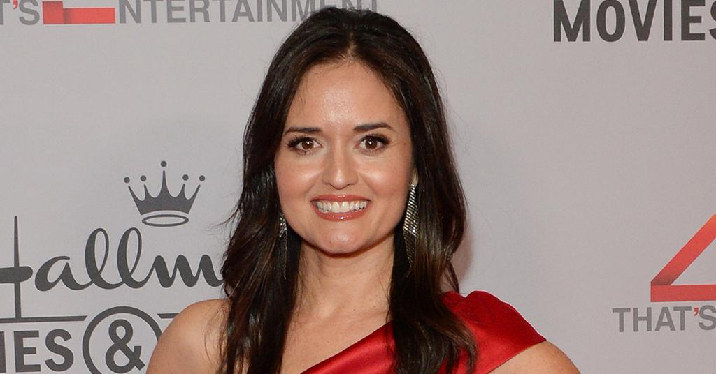 Why Wonder Years Star Danica Mckellar Moved To Tennessee 2960