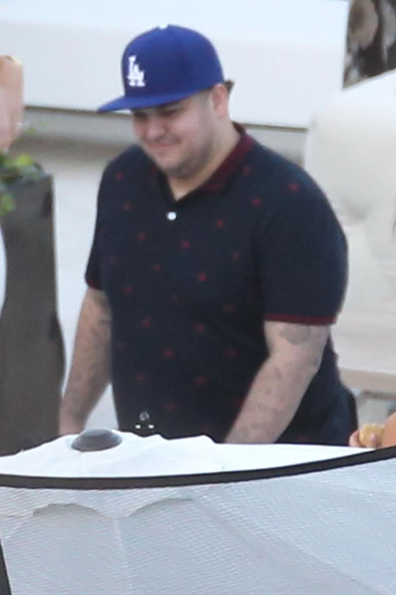 Rob Kardashian Was Reportedly Hospitalized for a Diabetic Attack